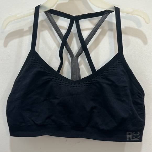 Light support sports bra (Small) - Picture 2 of 4